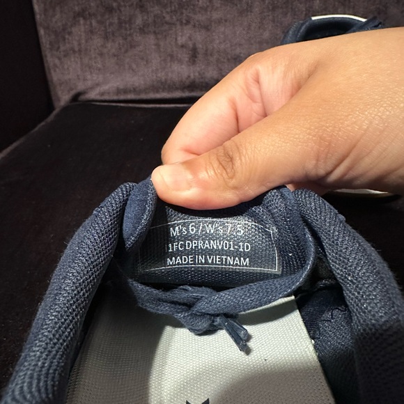 Kizik Prague Navy Blue Size Mens 6 Women’s 7.5 Canvas Suede Sneakers Hands Free - Picture 3 of 7